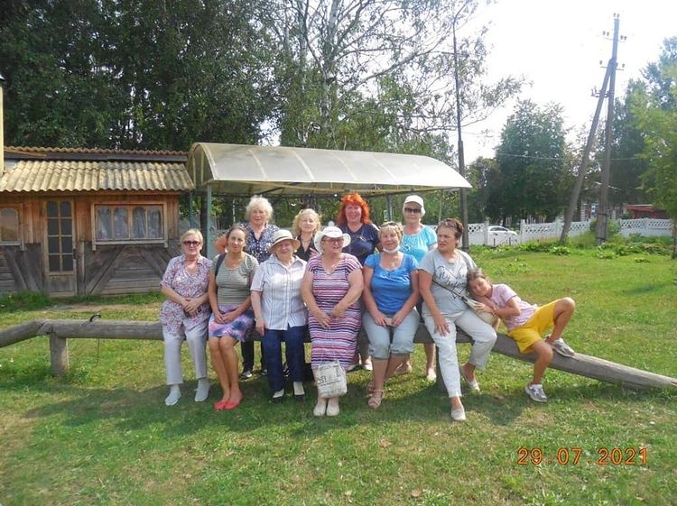 29 июля посетители отделения дневного пребывания для граждан пожилого возраста посетили конный клуб «Живой восторг»