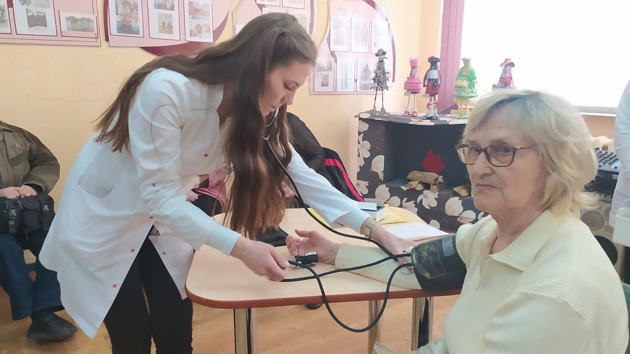 Состоялась встреча с волонтёрами медицинского колледжа в отделении дневного пребывания для пожилых граждан г.Полоцка