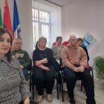 29 апреля 2024 года в рамках мероприятий приуроченных к Всемирному дню охраны труда в ГУ “Территориальный центр социального обслуживания населения Полоцкого района” проведена лекция с работниками Центра на тему здорового образа жизни и гигиены труда с участием заведующего отделом здорового образа жизни ГУЗ “Полоцкая городская больница” Бобрук Ларисы Анатольевны.