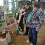 В преддверии 8 Марта в отделениях дневного пребывания для инвалидов и граждан пожилого возраста г.п. Ветрино открыта книжная выставка » Через судьбы женщин — об истории страны»