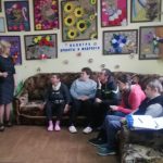 В отделении дневного пребывания инвалидов в г.п. Ветрино психолог  провела групповое профилактическое занятие «Портрет агрессора и жертвы домашнего насилия. Алгоритм действий в ситуации домашнего насилия»  для людей с инвалидностью.